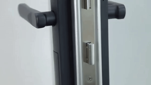Smart Door Lock Slim installed